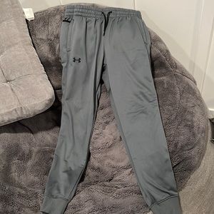 Like new Under Armour Men’s joggers.  Size large